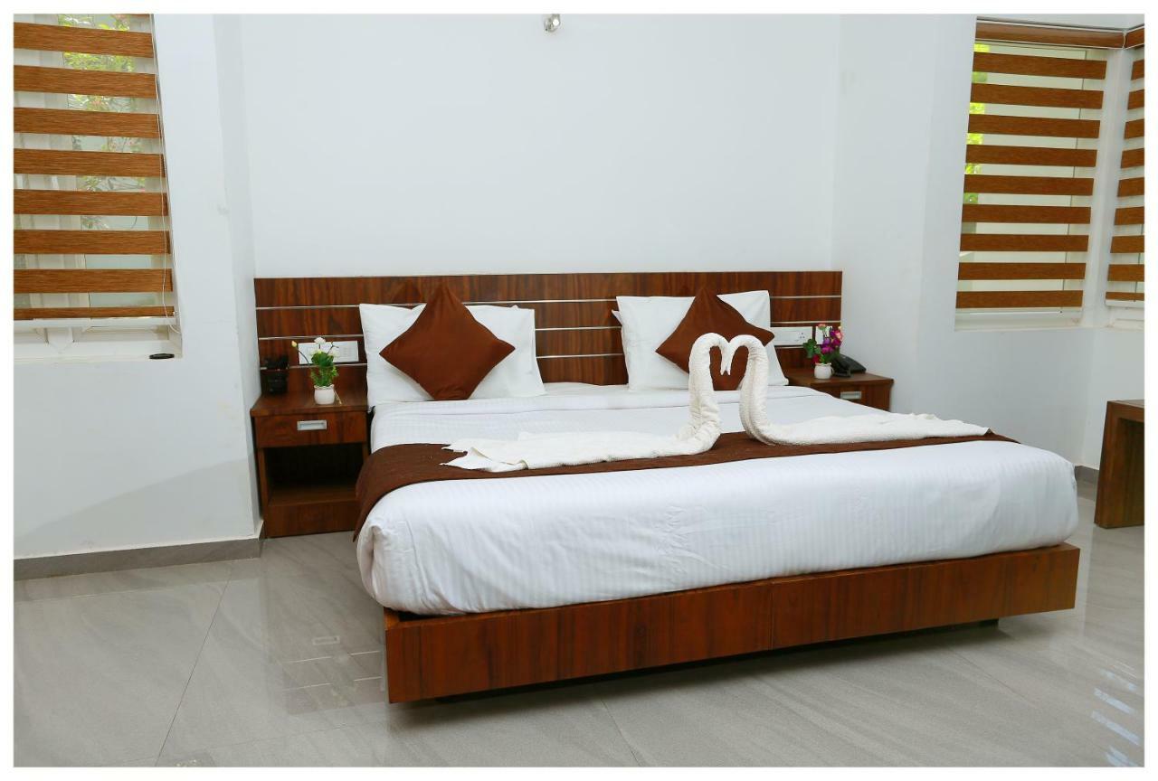 Holiday Vagamon Ngoại thất bức ảnh