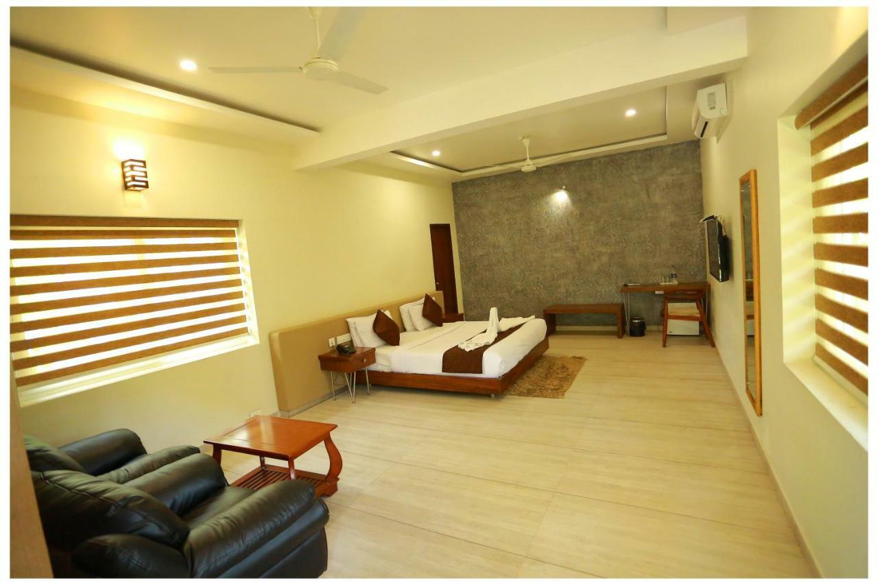 Holiday Vagamon Ngoại thất bức ảnh